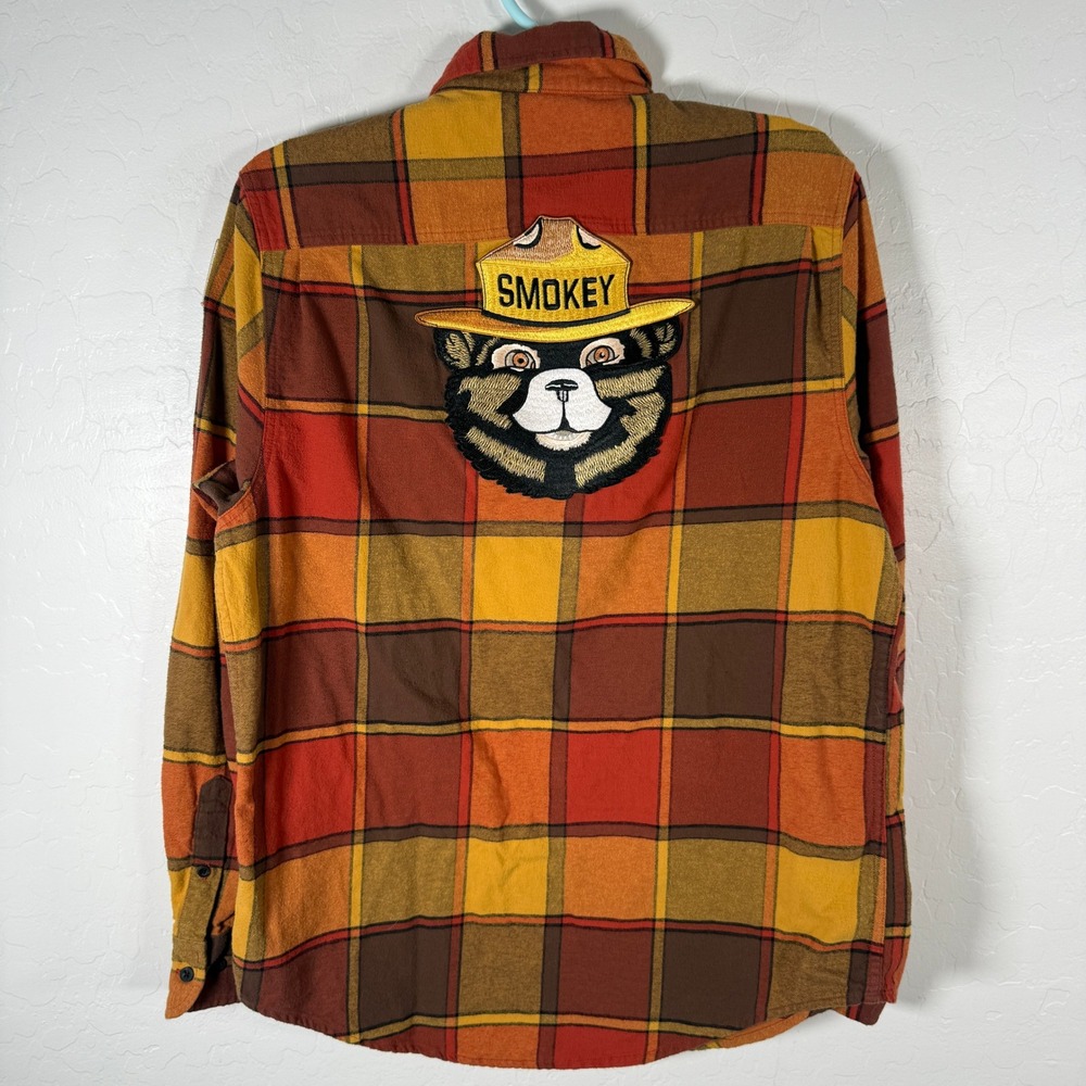 Angry Minnow Flannel Co Shirt Mens M Orange Smokey Bear Plaid Patch Workwear